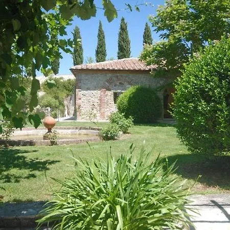 Sleeps 6 Pool Air Con Wifi