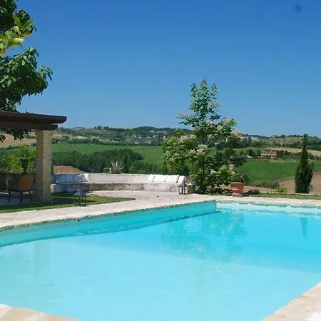 Sleeps 6 Pool Air Con Wifi * Dunarobba
