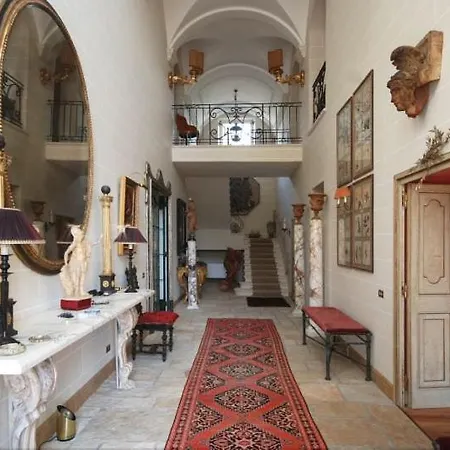 Sleeps 6 Pool Air Con Wifi Willa