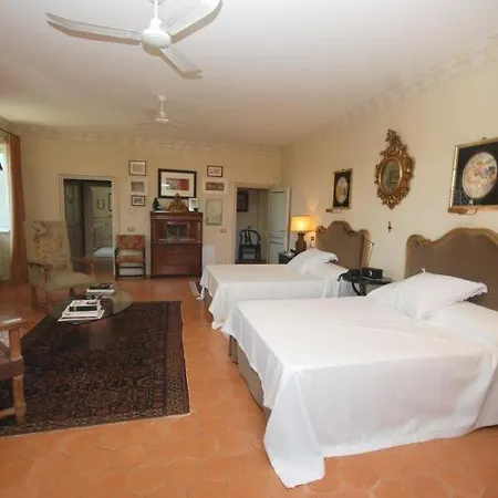 Willa Sleeps 6 Pool Air Con Wifi *